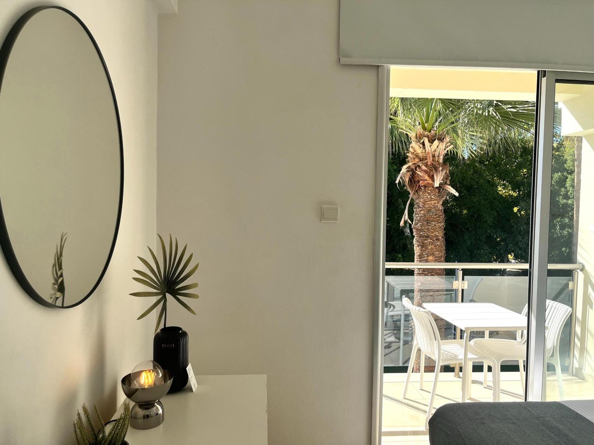 Phaedrus Living Constantinos Seaview Residence Paphos Exterior foto